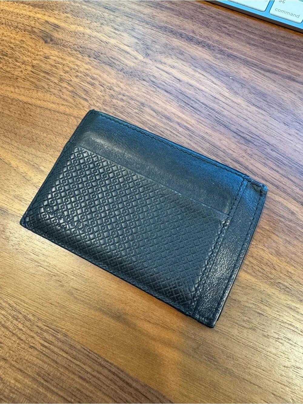 N/A sleek black